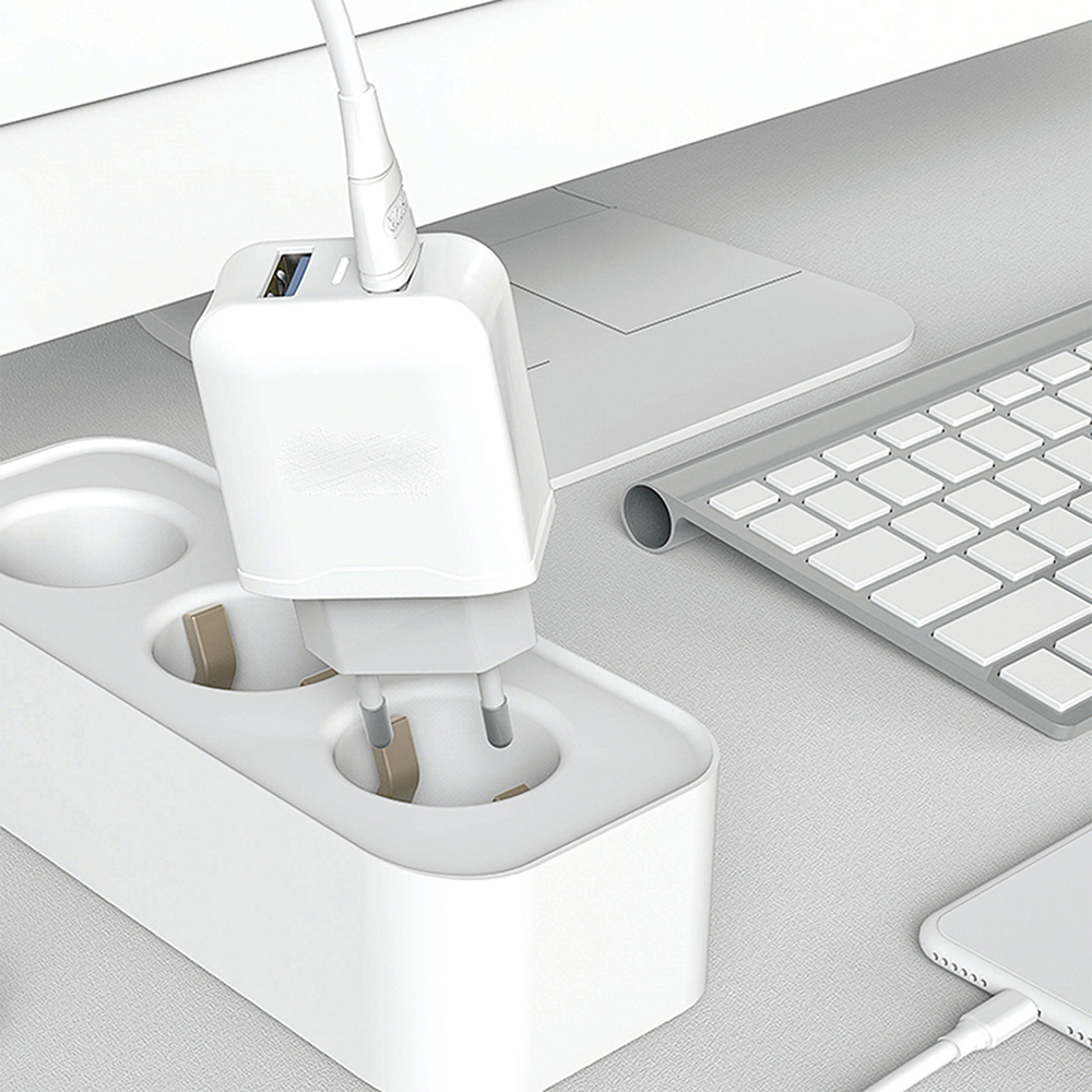 Мережевий зарядний пристрій Avantis A829 (2USB/2.4A) + USB кабель Lightning- білий
